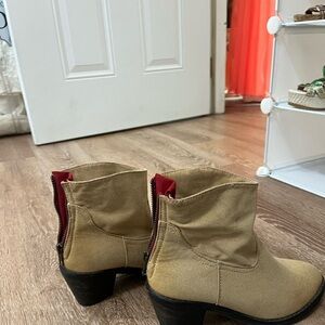 Skechers Country style boots.